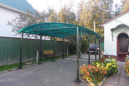 Навес из поликарбоната на даче. Навесы из поликарбоната — самостоятельное изготовление и особенности проектирования (100 фото)