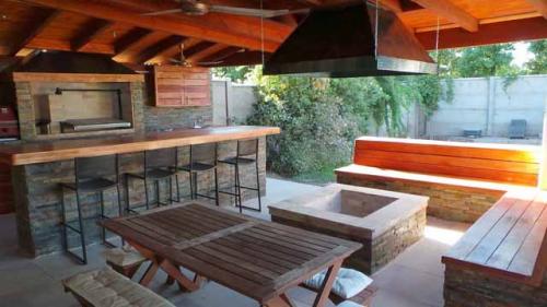 Готовые проекты беседок с мангалом. Ваша беседка с мангалом: важные детали