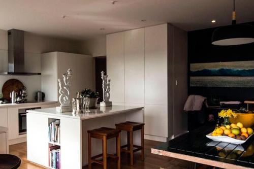 Преимущества и недостатки кухни в квартире студии 04