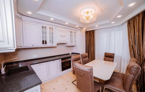 Преимущества и недостатки кухни в квартире студии 22