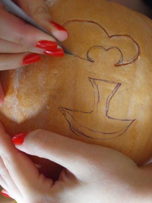 Поделка из небольшой тыквы. Поделки из тыквы в детский сад и на выставку в школу