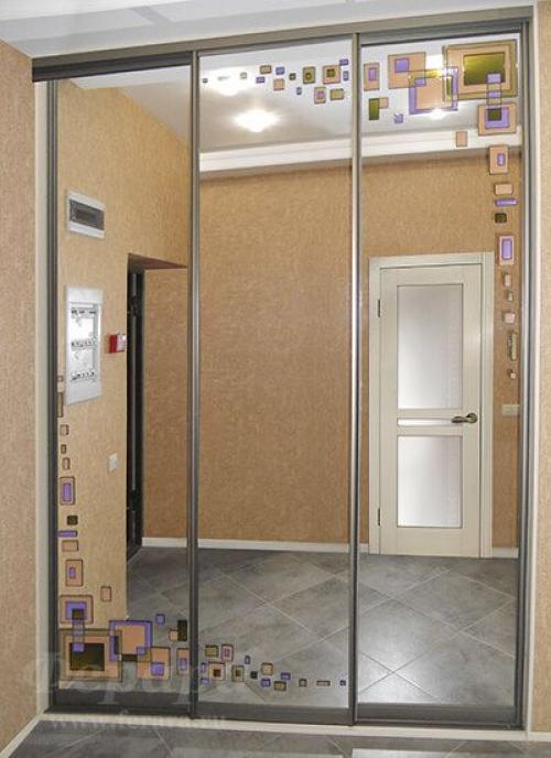 Виды шкафов в интерьер прихожей. Назначение и требования 07