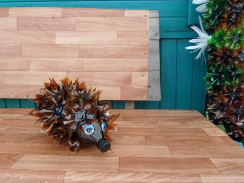 Ваза из пластиковой бутылки и ложек. Ваза из ложек 24