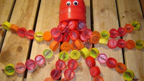 Ваза из пластиковой бутылки и ложек. Ваза из ложек 26