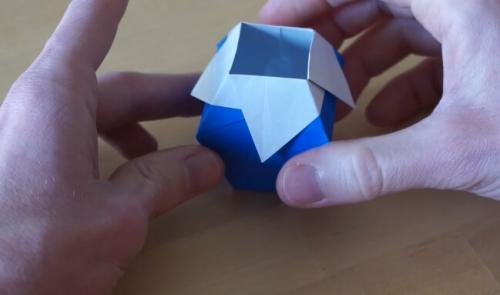 Как сделать вазу своими руками из бумаги. Как сделать вазу из бумаги