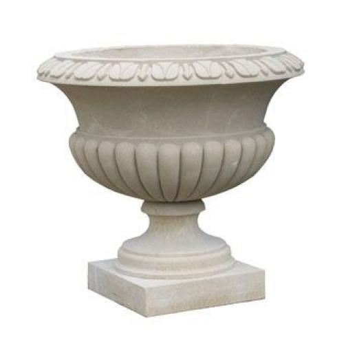 Как сделать вазу своими руками. Ваза из стеклянных бутылок и способы декора 11