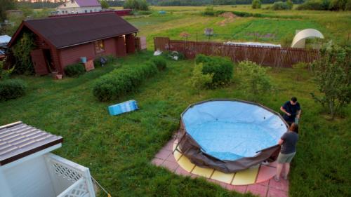 Стоит ли покупать бассейн на дачу. Что нужно знать перед покупкой каркасного бассейна