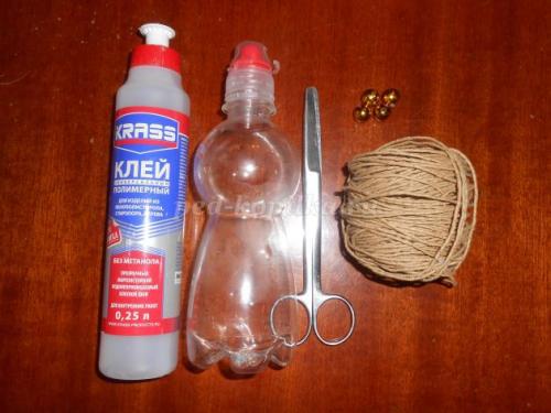 Ваза из пластиковой бутылки своими руками за 10 шагов. Вазы из пластиковых бутылок своими руками: мастер-классы с пошаговым описанием 15