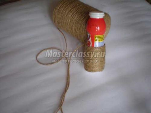 Ваза из пластиковой бутылки и джута: простой мастер-класс своими руками 19 Ваза из пластиковой бутылки и джута: простой мастер-класс своими руками 19