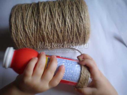 Ваза из пластиковой бутылки и джута: простой мастер-класс своими руками 17 Ваза из пластиковой бутылки и джута: простой мастер-класс своими руками 17