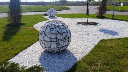 Малые архитектурные формы своими руками. Малые архитектурные формы – определение и разновидности 07