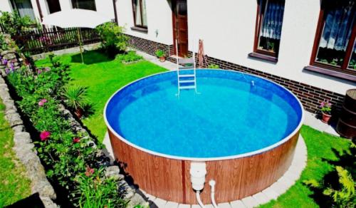 Лучшие бассейны для дачи 2023. Разновидности конструкций 02