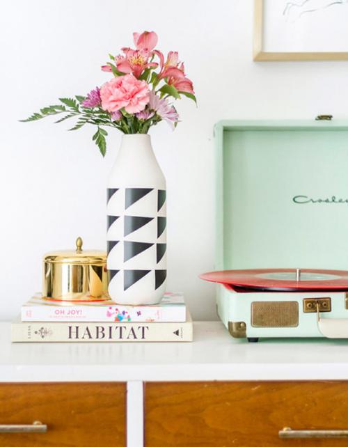 Ваза из бутылки чем украсить. Мастер-класс№2: Ваза с наклейками