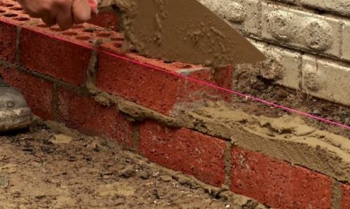 Клумбы из камня и кирпича. Мастерим своими руками