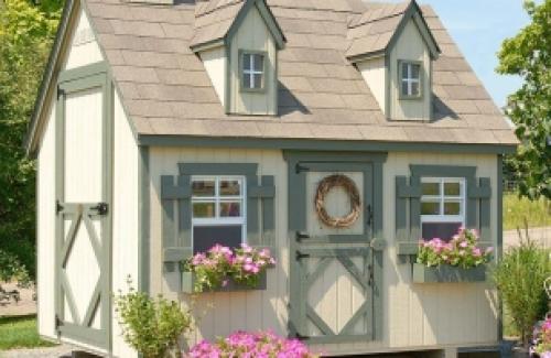 Детский домик своими руками. Домик на столбах для детей с песочницей 11