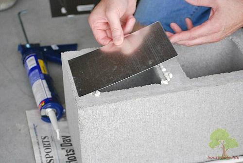 Вертикальная клумба из трубы своими руками. Вариант №1. Используем строительные блоки