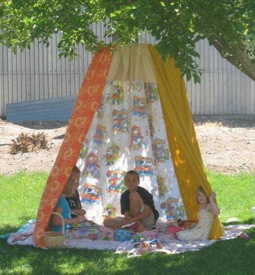 Как сделать шалаш дома. Как сделать шалаш для детей своими руками: уголок сказок и мечтаний