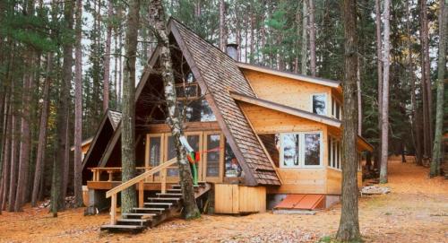 Идеи для шалаша дома. Особенности домов-шалашей