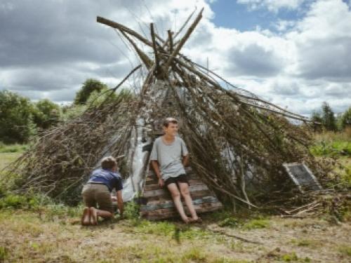 Как построить шалаш своими руками. Определение и предназначение 04