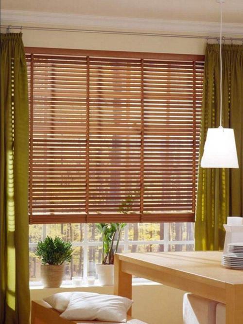 Шторы короткие для зала: выбор и стиль 32