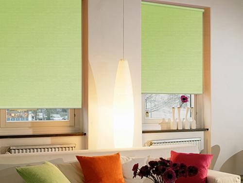 Шторы короткие для зала: выбор и стиль 22