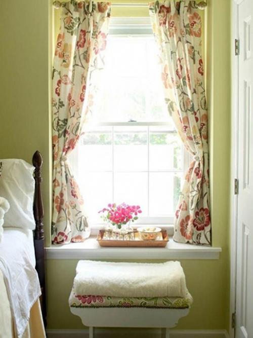 Шторы короткие для зала: выбор и стиль 29