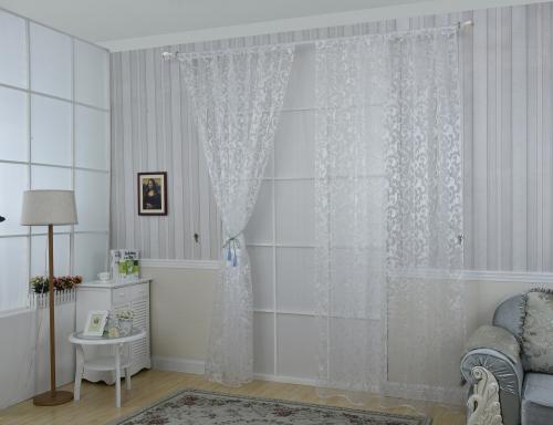 Шторы короткие для зала: выбор и стиль 03