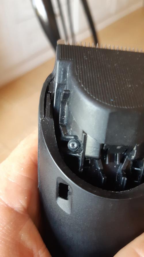 Как разобрать триммер PHILIPS. Замена акуумуляторов на машинке для стрижки PHILIPS QC5370