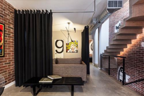 Использование передвижных перегородок в интерьере