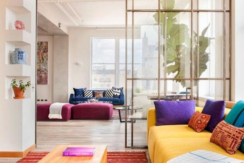 Разнообразные варианты раздвижных стен и перегородок.. Два основных механизма крепления раздвижных перегородок 03