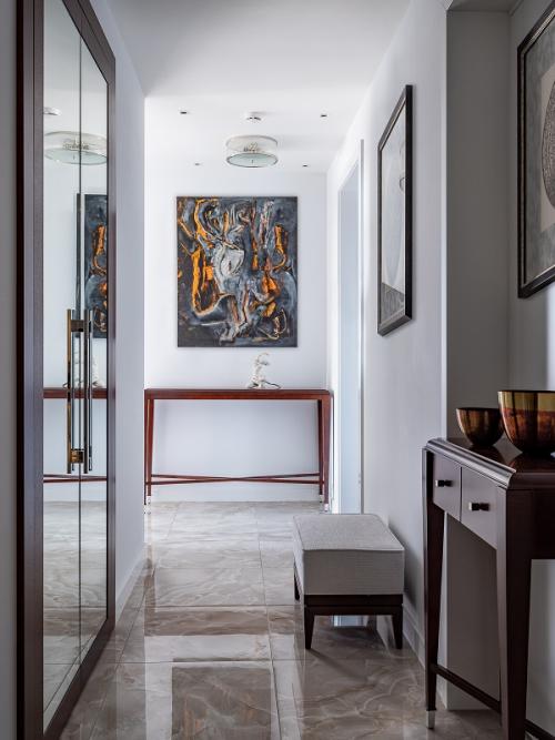 Как оформить узкий коридор: идеи и вдохновение 09