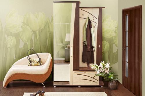 Узкая прихожая: как выбрать идеальные обои для коридора 08