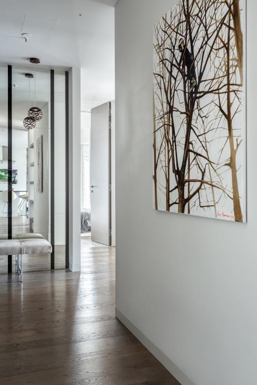 Узкая прихожая: 7 примеров стильного и функционального дизайна 07 Узкая прихожая: 7 примеров стильного и функционального дизайна 07