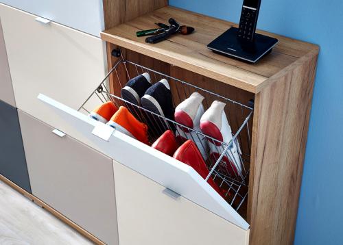 Узкая прихожая: 9 идей для удобного и красивого интерьера 06 Узкая прихожая: 9 идей для удобного и красивого интерьера 06