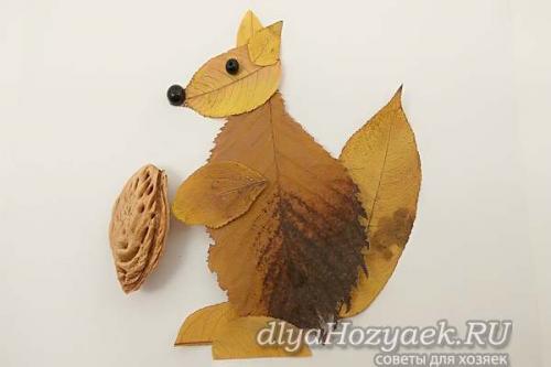 Осенние поделки из листьев в школу. Поделка Белочка из осенних листьев — быстро и красиво