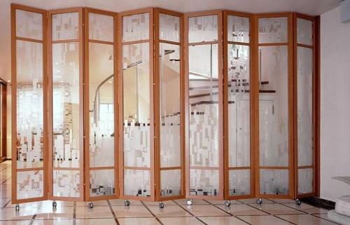 Стационарные и мобильные перегородки: как разделить пространство с пользой для интерьера 04 Стационарные и мобильные перегородки: как разделить пространство с пользой для интерьера 04