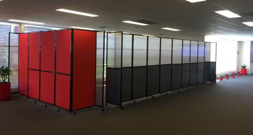 Как мобильные перегородки способствуют снижению шума в офисе на колесах. Мобильные перегородки: в чем преимущества использования