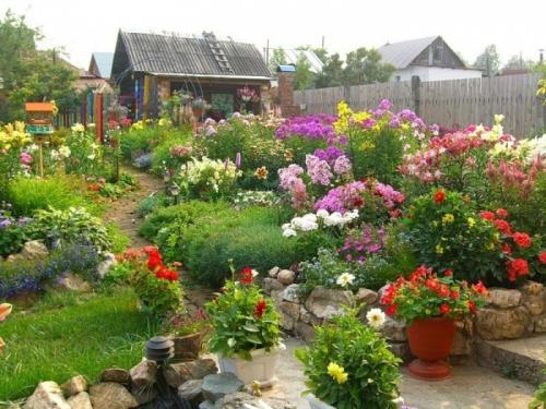 Формы клумб. Виды клумб и выбор места