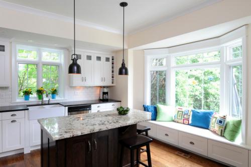 Дизайн кухни с тремя окнами. Кухня с тремя окнами