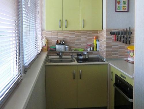 Маленькая кухня совмещенная с балконом. Совмещенное пространство: идеи оформления