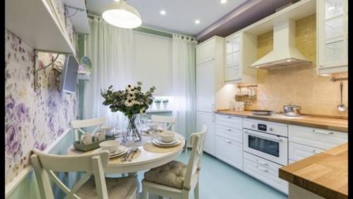 Шторы на кухню с балконной дверью 2022. 70 идей оформления окна на кухне с балконной дверью 13