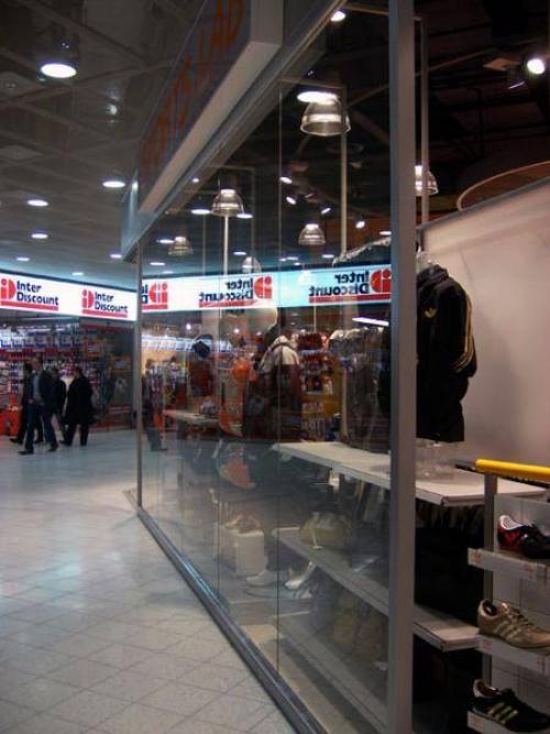 Мобильные перегородки: идеальное решение для торгового зала 01