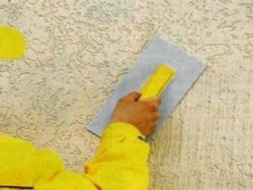 Терка для декоративной штукатурки короед. Нанесение короеда своими руками