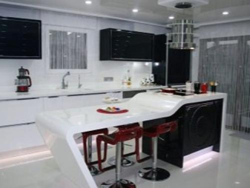 Дизайн кухни с балконом. Дизайн кухни 8-12 кв.м. в квартире с балконом. ТОП-5 советов для объединение пространства + 100 ФОТО 32