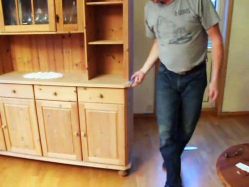 Как легко в одиночку передвинуть тяжелую мебель. Хитрость: как передвинуть тяжелую мебель с помощью картофеля