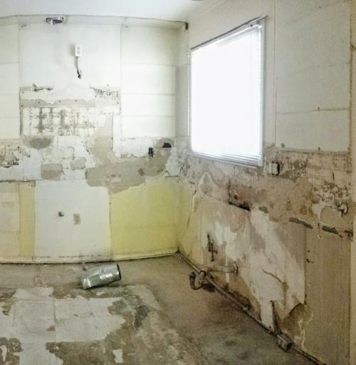 Как передвинуть стену в квартире по закону. Требуется ли разрешение на снос или перенос не несущей стены