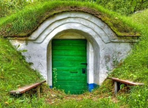 Наземный погреб своими руками. Технология строительства наземного погреба 01