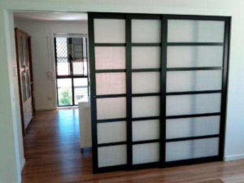 Раздвижные перегородки из поликарбоната своими руками. Технология сборки и установки раздвижных перегородок