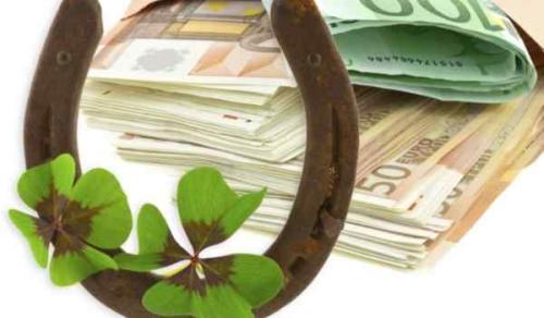 Как привлечь большие деньги запомни одну молитву. Денежные молитвы