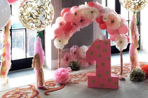 Как декорировать пластиковый подоконник. Декор подоконника: идеи декора подоконника с мастер-классами от дизайнеров. Идеи украшения подоконника + схемы техник создания декора (150 фото)